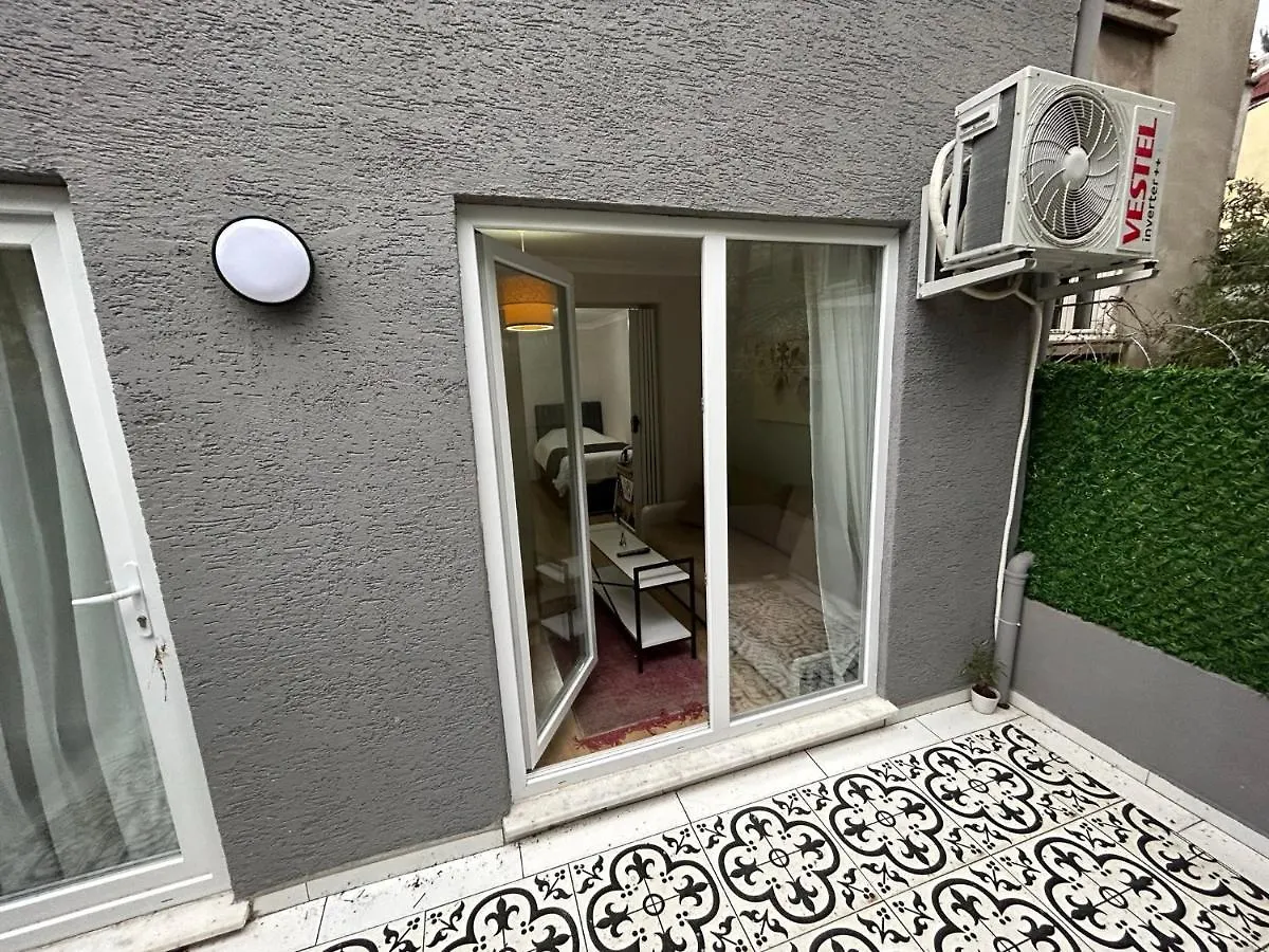 Ftf Suits Kuzguncuk Bostan House Istanbul Apartment